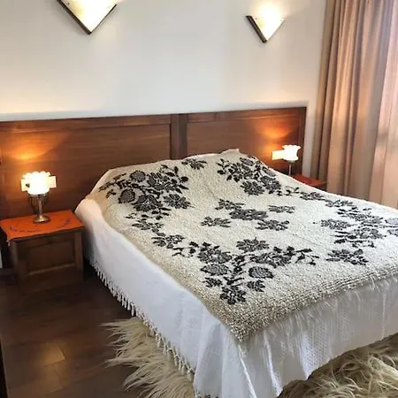 Breathtaking Mountain View 3 Bedrooms Апартаменты Банско