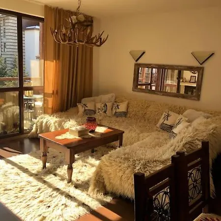 Breathtaking Mountain View 3 Bedrooms *