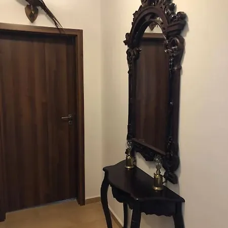 Breathtaking Mountain View 3 Bedrooms 公寓 *