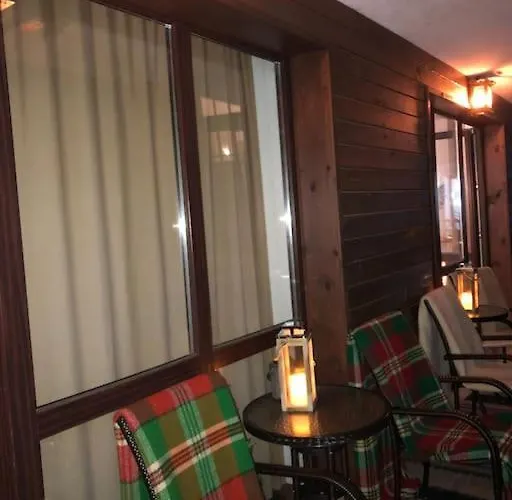 Breathtaking Mountain View 3 Bedrooms Daire Bansko